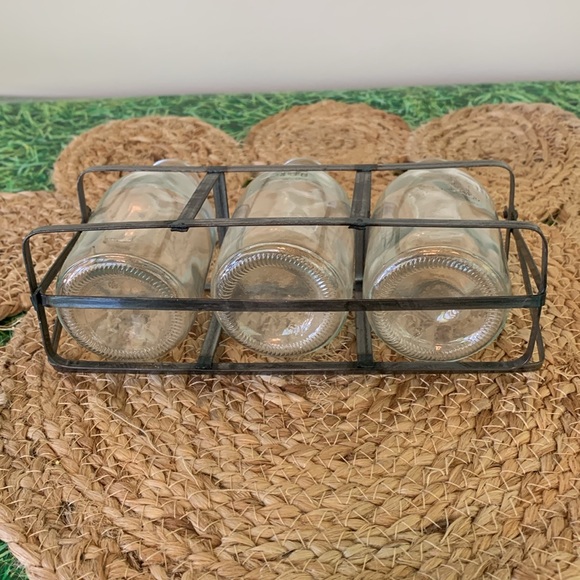 Adorable 3 glass bottle set in metal basket, EUC - Picture 6 of 8